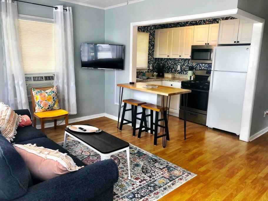 Steps To Beach & Downtown! Cozy Beach Bungalow #1 Lake Worth Beach Buitenkant foto